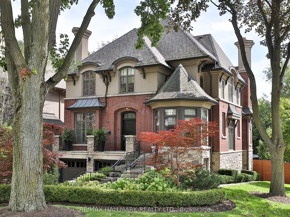 1st image of 11 Forest Ridge Dr