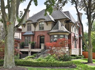 11 Forest Ridge Dr, Toronto, ON M6B1G9