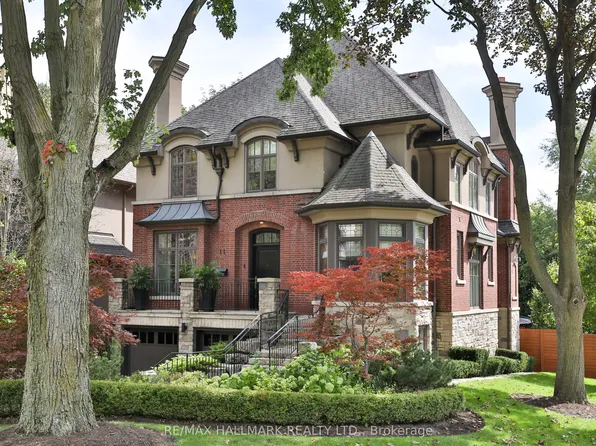 11 Forest Ridge Dr, Toronto, ON M6B 1G9