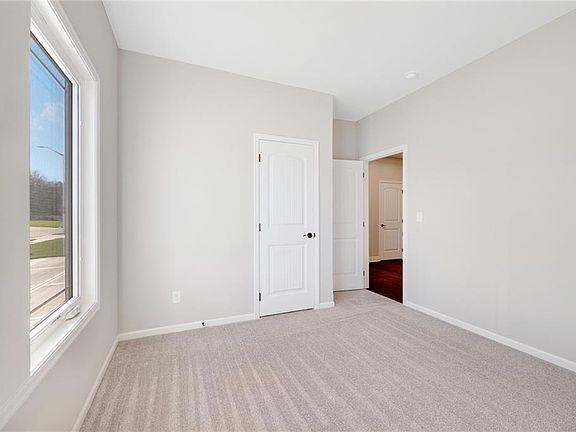 5th image of 9324 N Belton Ave