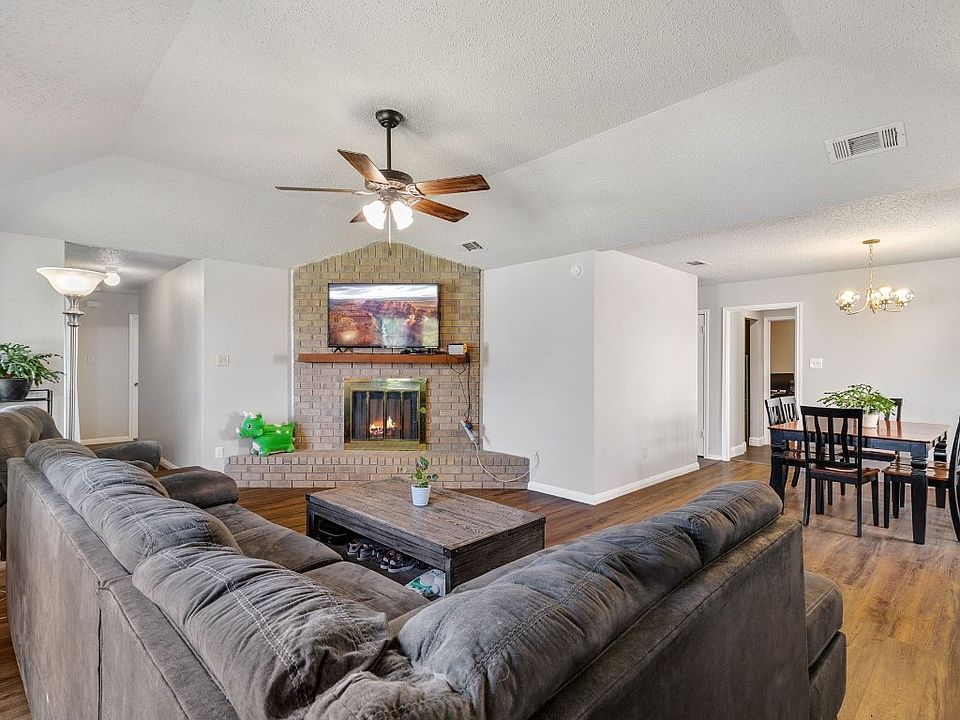 1st image of 1015 Creighton Ct