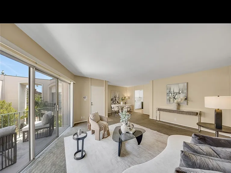 837 Magnolia Ave #11 — Photo 6