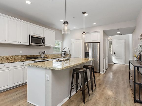 5th image of 536 Ventasso Way