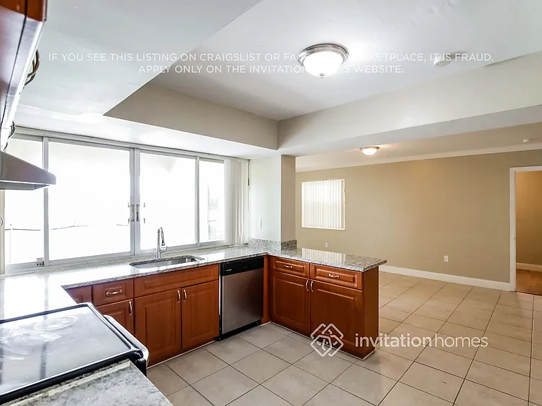 8950 SW 53rd St — Photo 6