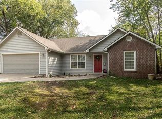 227 S Oak St, Ottawa, KS 66067
