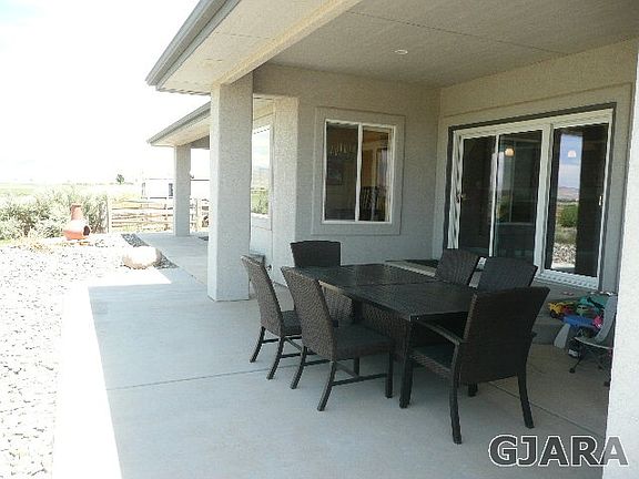 5th image of 1371 Horseshoe Dr