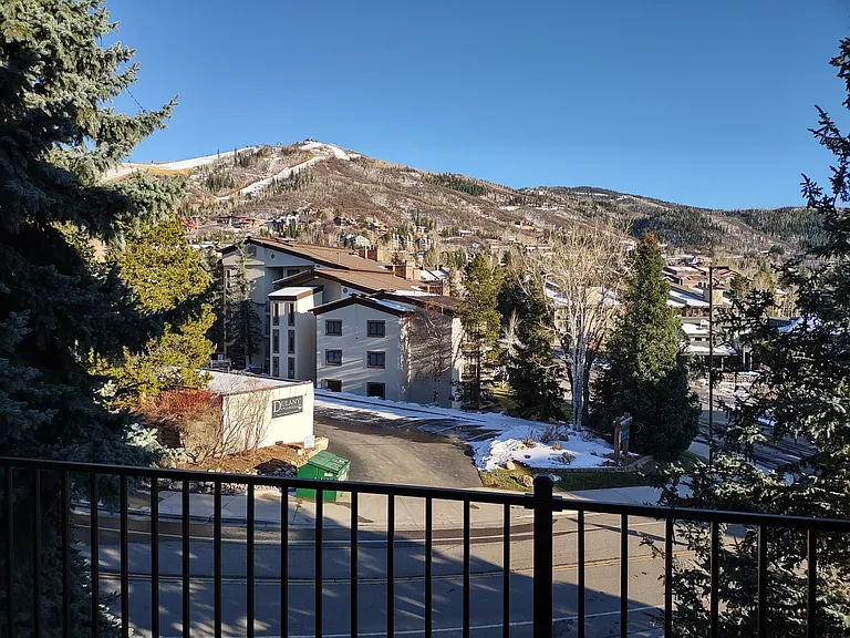 2200 Apres Ski Way #203 — Photo 8