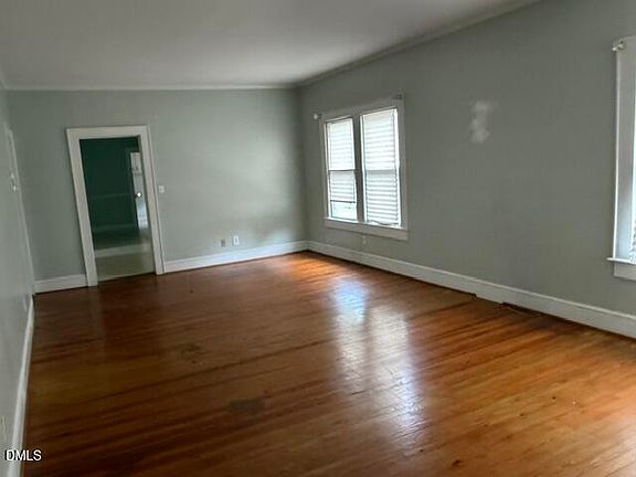 3rd image of 211 Tarpley St