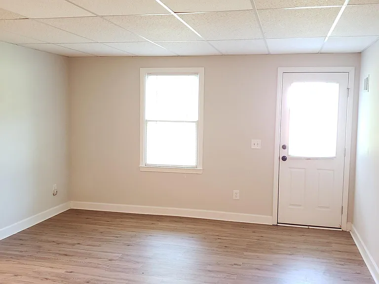 3530 Parkwood Hills Ct #BASEMENT — Photo 5