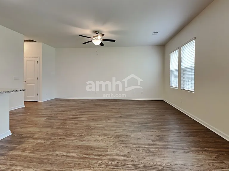 186 Orion Way — Photo 5