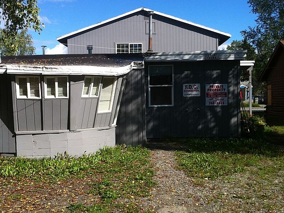 Back of 1310 Ingra St.
