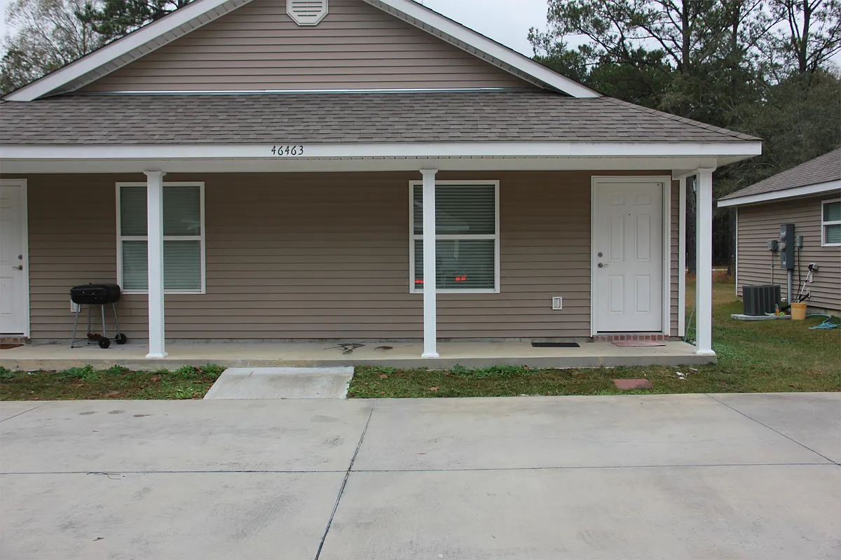 Building Photo - 46463 Heatherwood Dr #1
