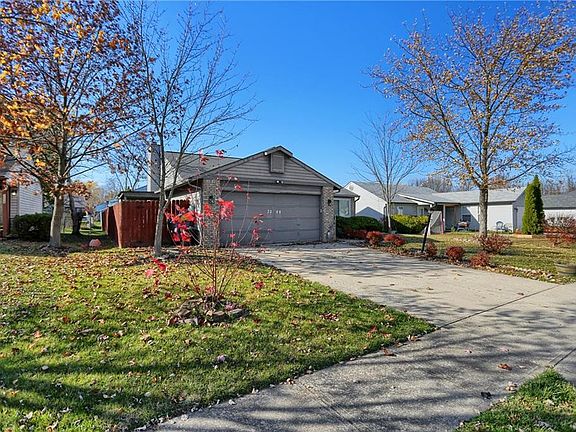 3rd image of 3244 Moccasin Ct