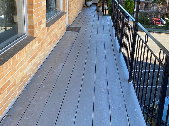 2nd Level Walkway to #6