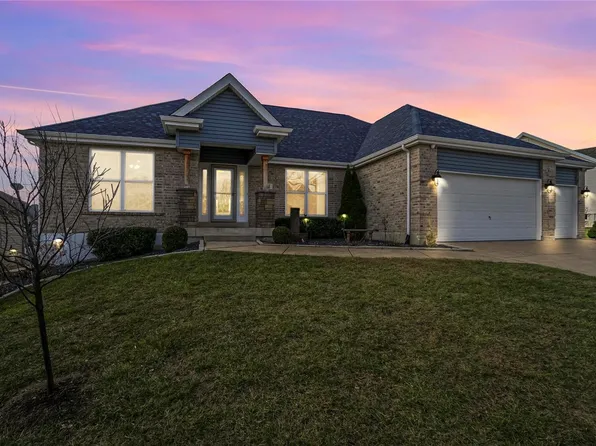 44 Paige Ct, Wentzville, MO 63385