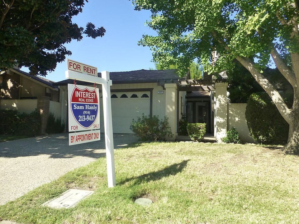 1st image of 107 Petrilli Cir
