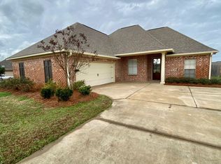 136 Rhodes Ln, Canton, MS 39046