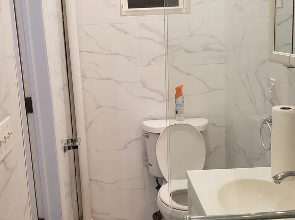 86-05 Northern Boulevard image 19 of 22