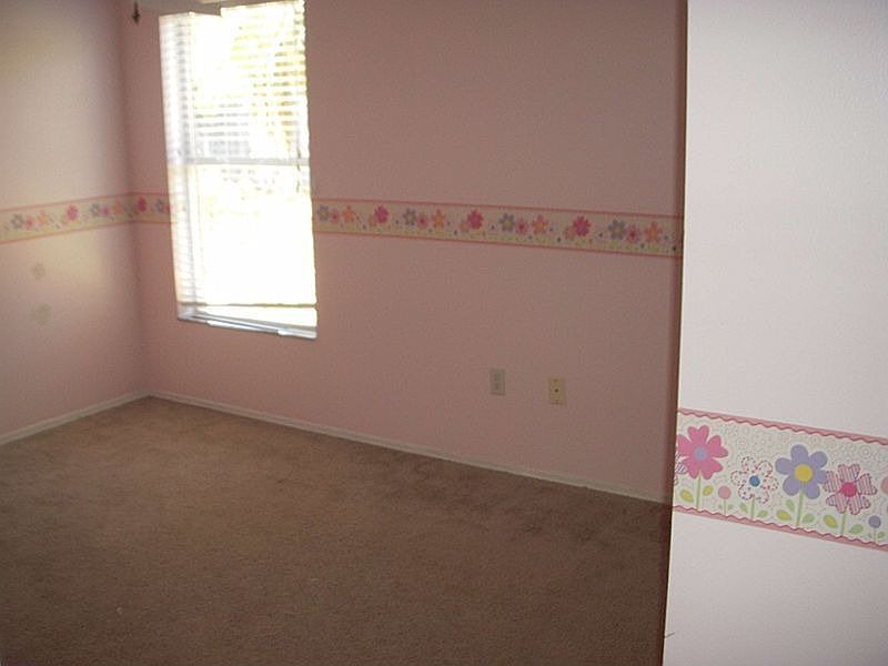 1st image of 1015 Corkwood Dr