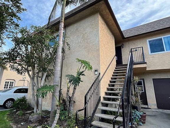 3rd image of 520 California St APT D