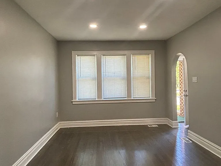 1465 W 15th Ave — Photo 5