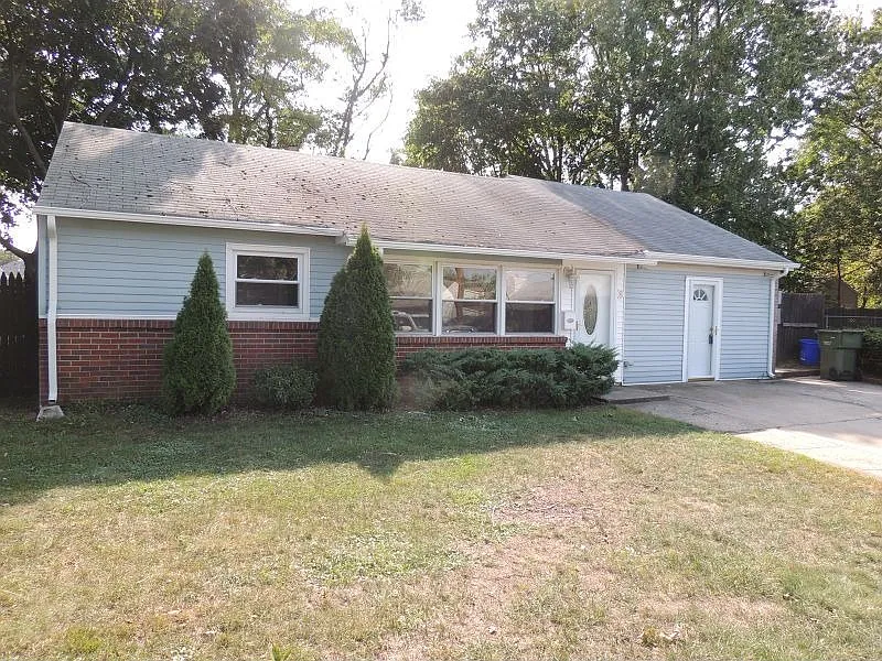 8 Dill Ct photo 1