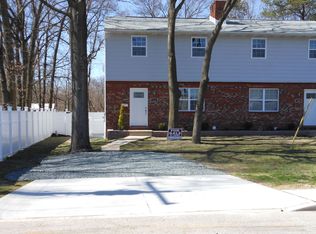 446 Maple Ln NW, Glen Burnie, MD 21061
