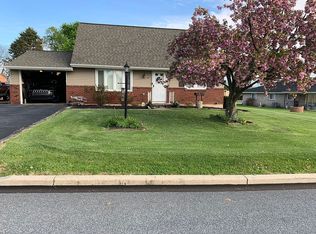 47 Oak Ln, Northampton, PA 18067