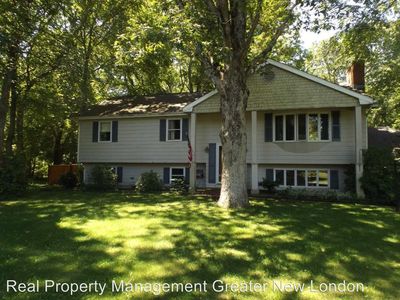 22 Lisa Ln, Uncasville, CT, 06382