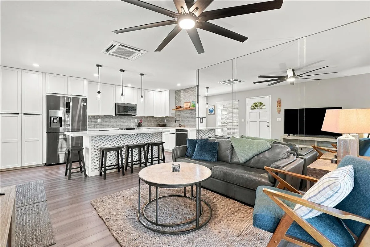 480 Kenolio Road - 25 - 203 — Photo 4