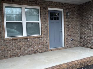 219 Taylor Ave, Jamestown, TN 38556