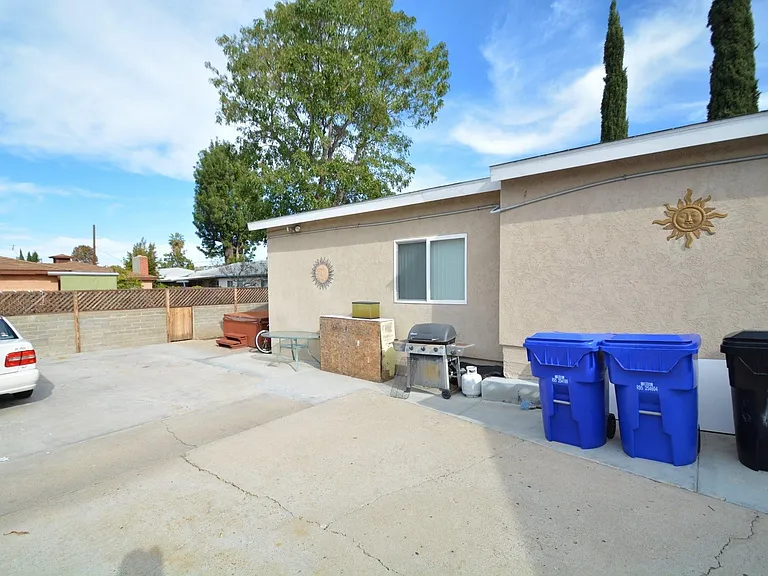 6228 Stewart St — Photo 9