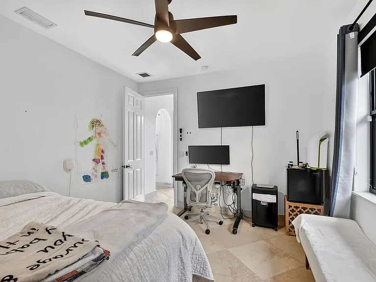 10337 Trianon Pl — Photo 38