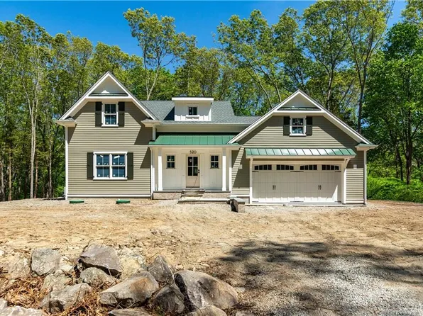 520 Greenbush Rd, Warwick, RI 02818
