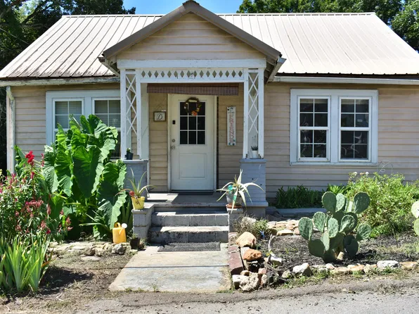 1512 Adams St, Athens, TN 37303