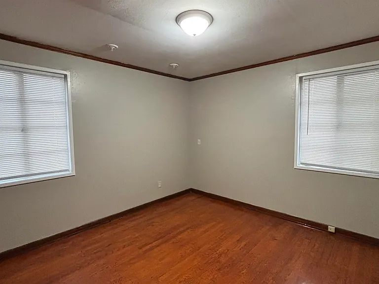 4243 Vann Ave — Photo 9