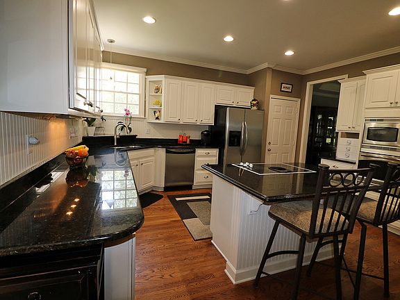 5th image of 11101 Lorwind Ct