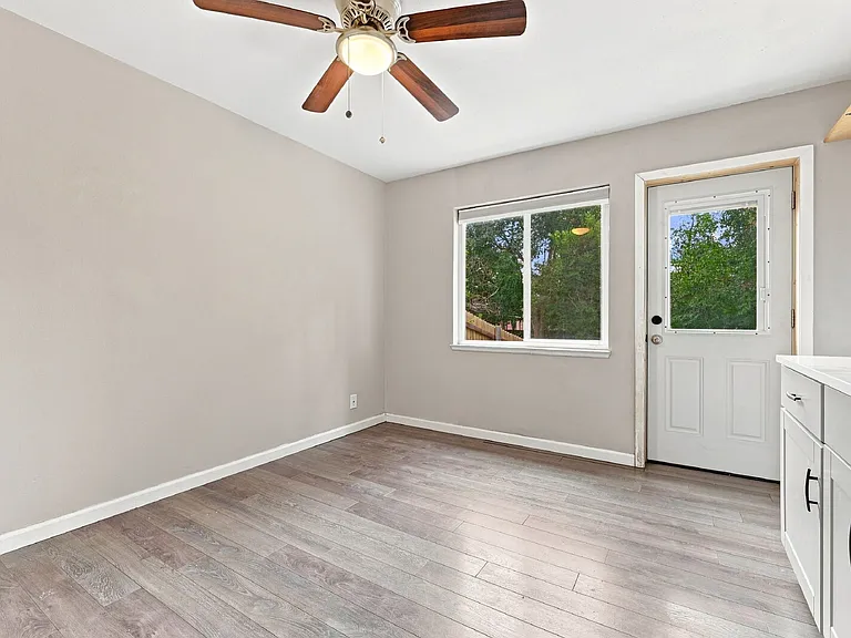 3259 N Adams St — Photo 12