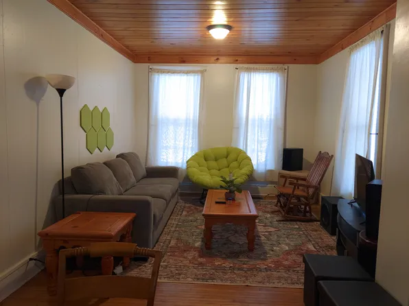 18 Waverly St, Potsdam, NY 13676