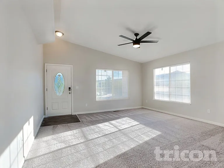 17700 Smoketree Ct — Photo 2