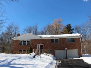 1183 Fernwood Dr, Niskayuna, NY 12309