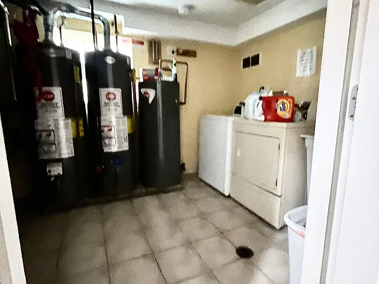 5311 W Newport Ave #1 — Photo 13