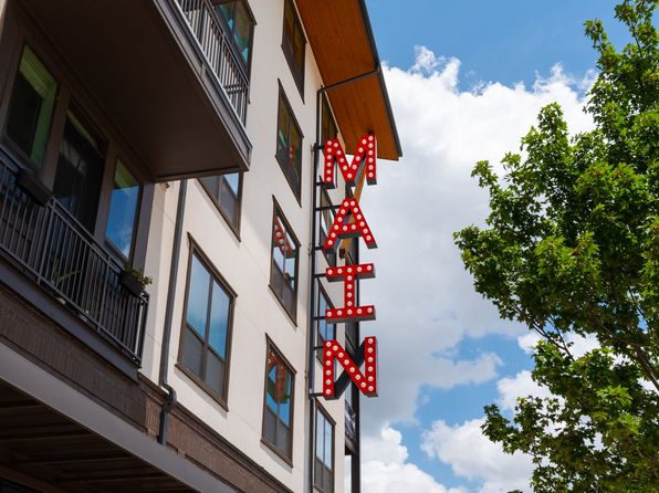 150 W Main St #370