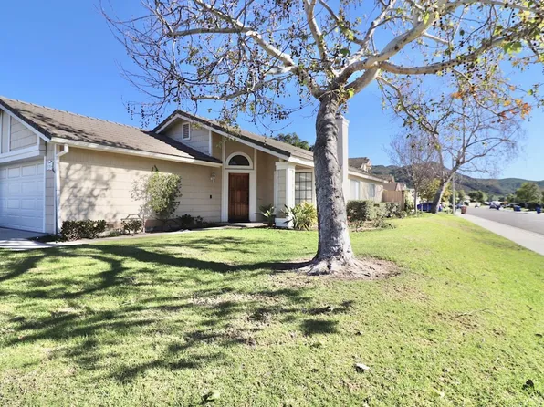 290 Calle Tamega, Camarillo, CA 93012