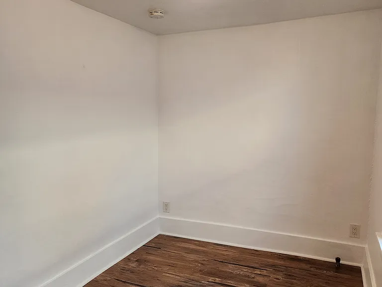 5540 Main St #1 — Photo 6