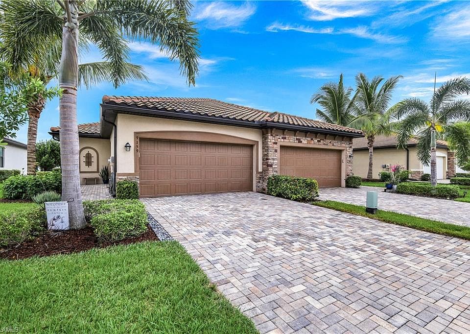 1st image of 9159 Woodhurst DR