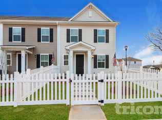 2 Beautyberry St, Simpsonville, SC 29681