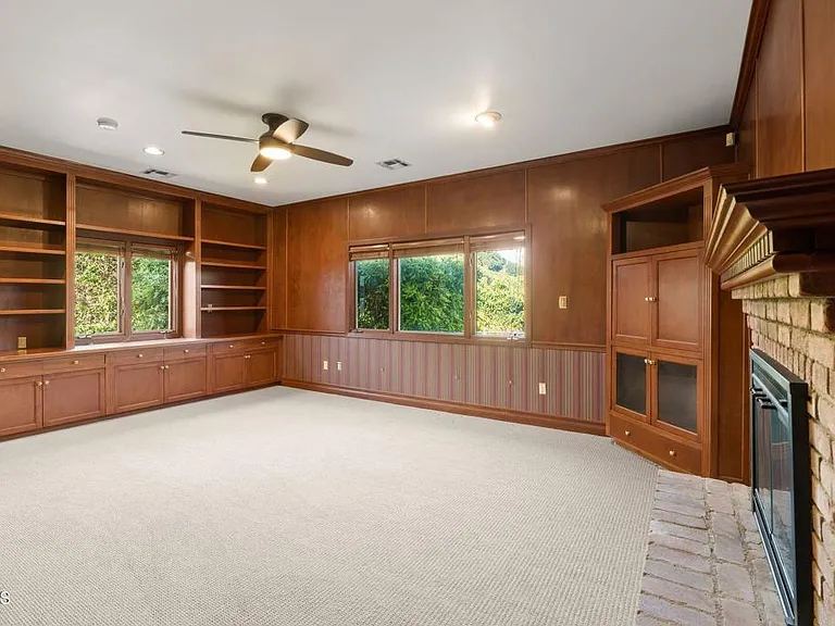 13922 Foothill Rd — Photo 9