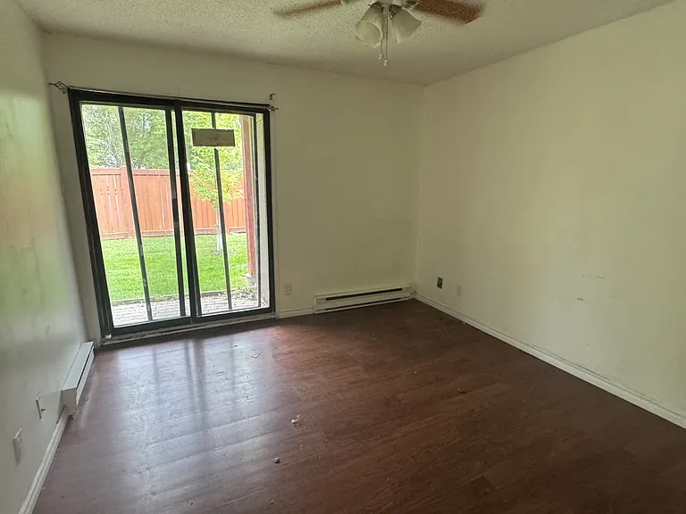 100 Scotswood Dr #19 — Photo 9