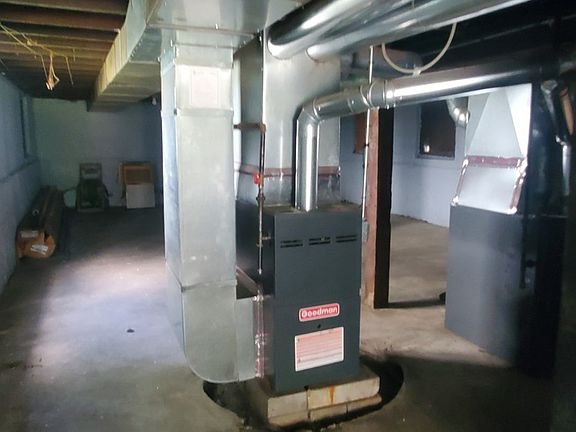 4th image of 10240 S Indiana Ave